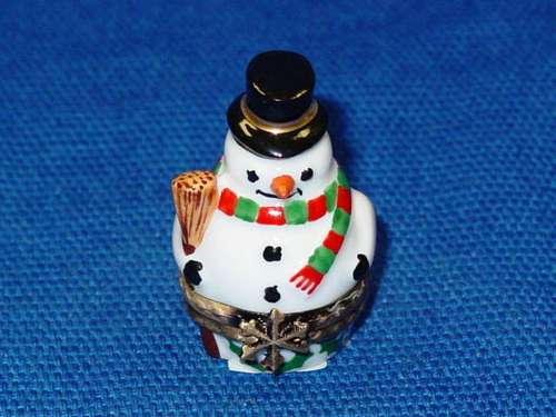 TINY SNOWMAN
